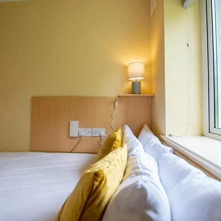 Comfortable 2-bed In Galway