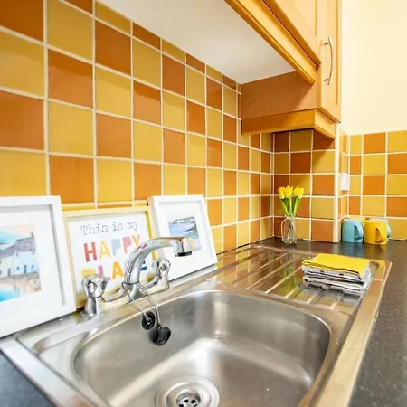 Apartment Comfortable 2-bed In *